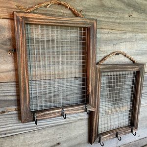 Set Of 2 Jewelry Holders With Necklace Hook